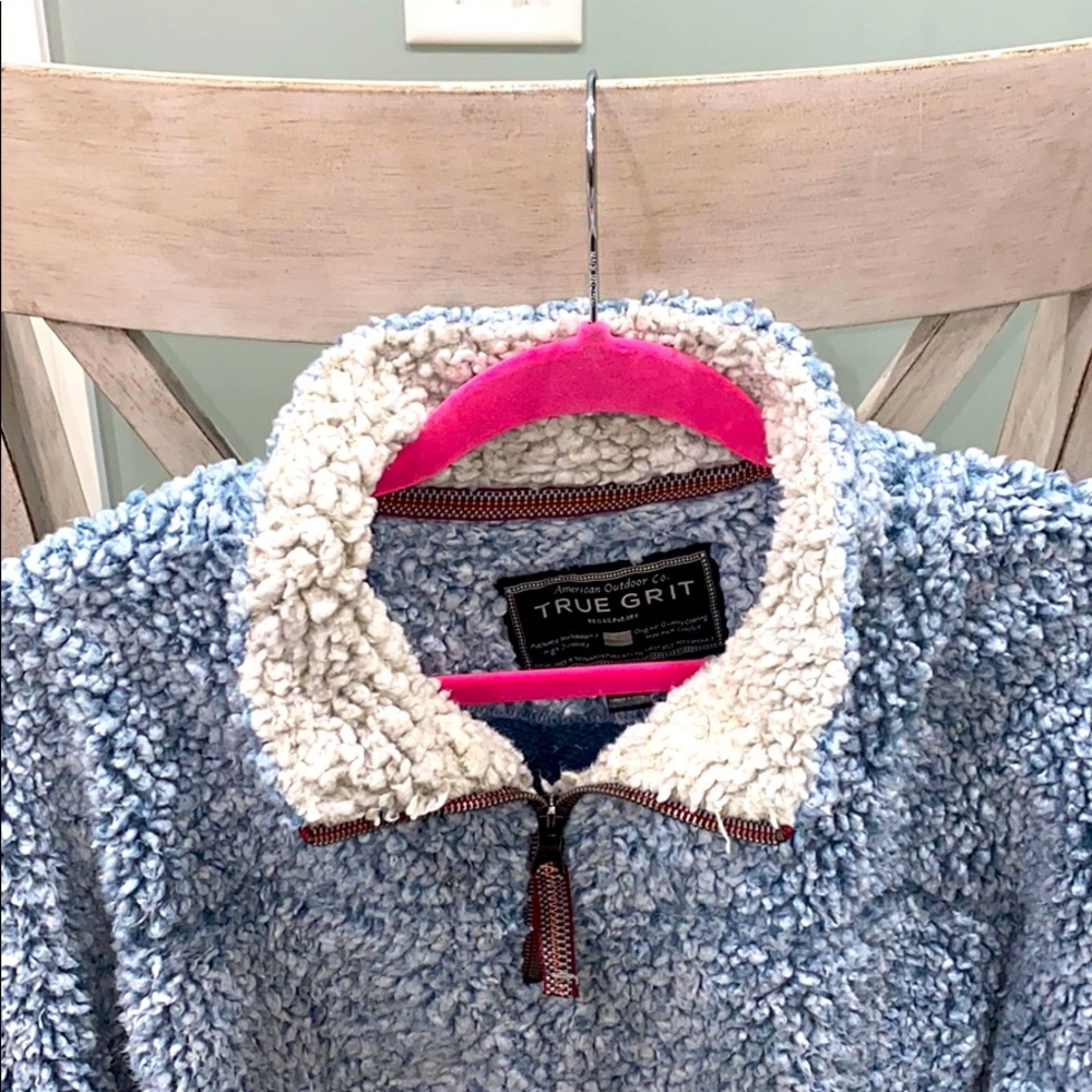 True Grit pullover - Picture 2 of 2
